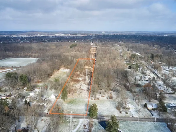 3241 Ridgewood Rd, Akron, OH 44333