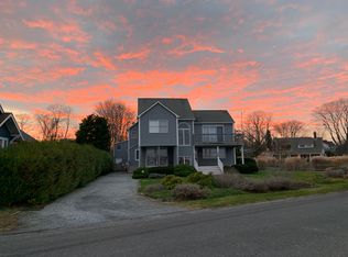 145 Sterling St, Greenport, NY 11944