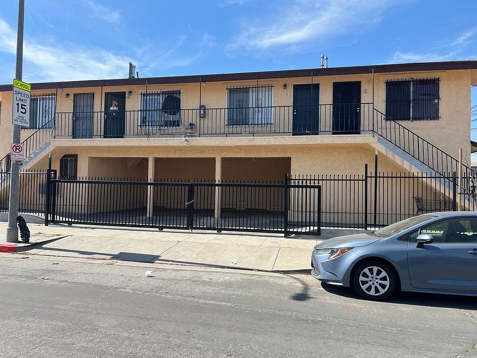 1st image of 1901 W Florence Ave #5