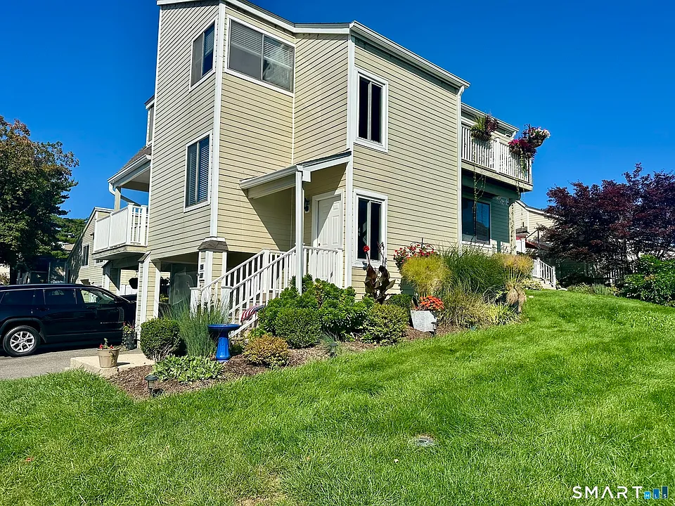 219 Crosswoods Rd #219