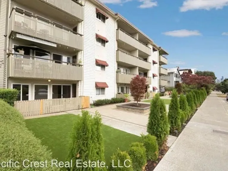 2220 Minor Apartments — Photo 1