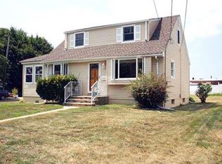 11 Evelyn Ter, South Amboy, NJ 08879