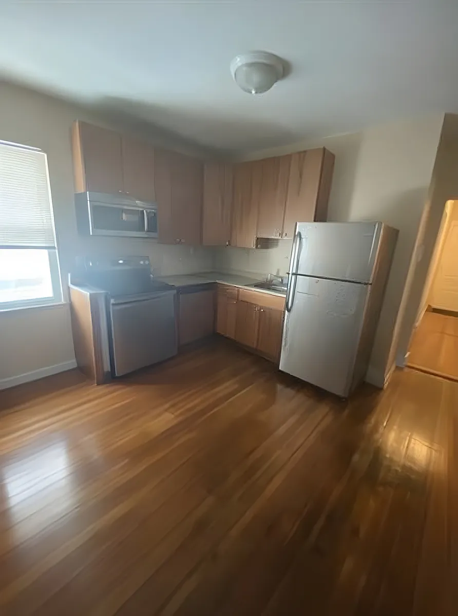 Building Photo - 151 Boston St #2