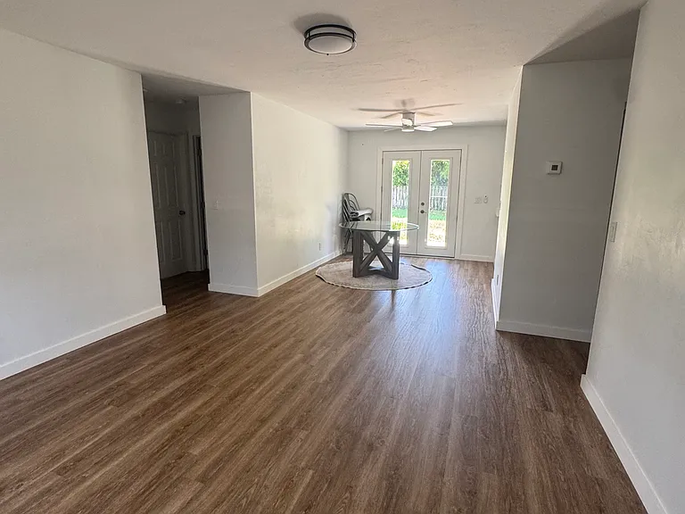 8204 San Carlos Blvd — Photo 5
