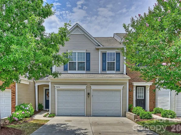 9824 Carson Whitley Ave, Charlotte, NC 28277