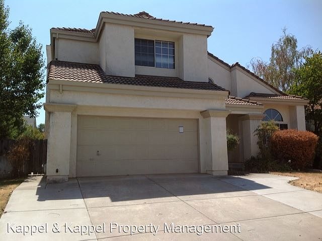 1st image of 764 Shannon Dr