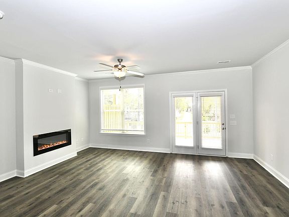 5th image of 572 Amarante Cir