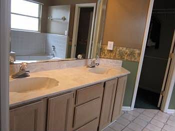 4th image of 5074 Havenwood Oaks Ter