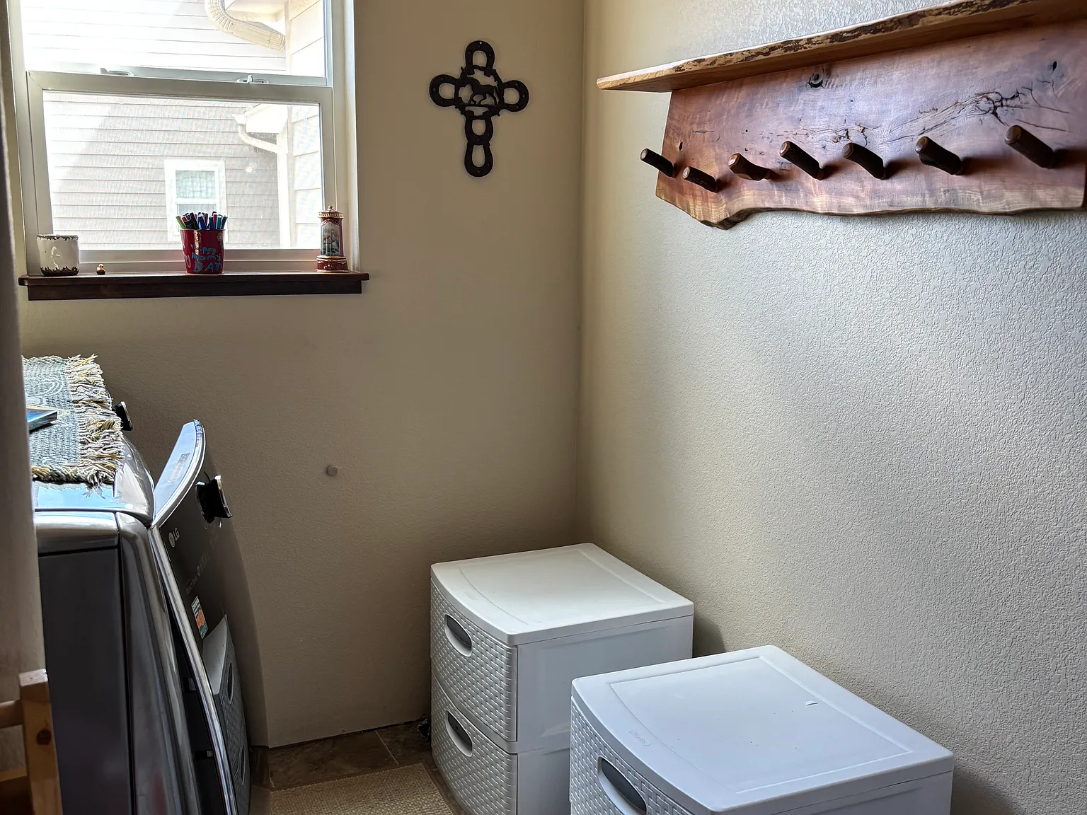 1 bed, 1.5 bath, $1,500 — Photo 4