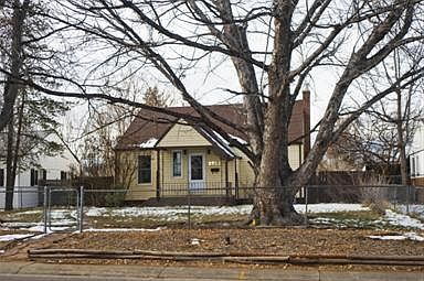 1st image of 1911 Yosemite St