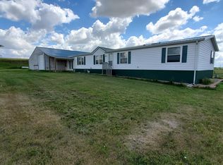 611 Broadway St S, Linton, ND 58552