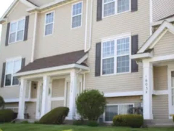 2nd image of 1605 Fieldstone Dr N