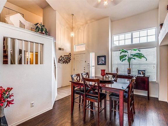 4th image of 513 Sun King Ct