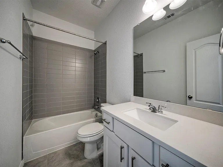2428 Demorse Dr — Photo 17