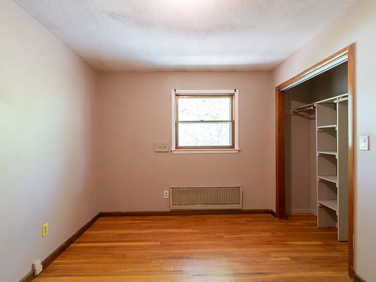 21 Hamilton Ave — Photo 39