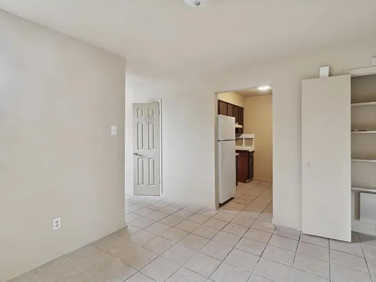 1919 Elizardi Blvd — Photo 3