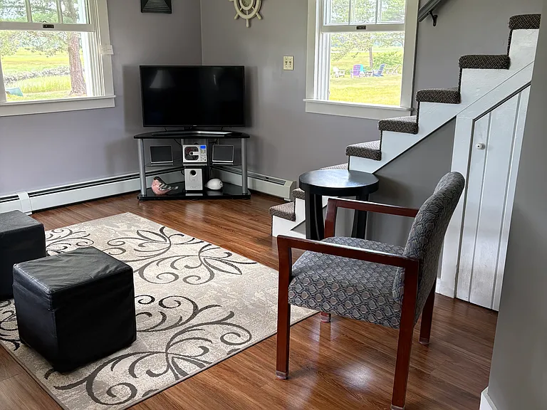 108 Hills Beach Rd — Photo 11
