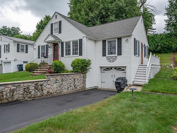 3rd image of 21 Charlotte Avenue