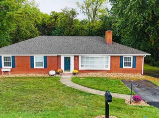 117 Rose Hill Cir, Staunton, VA 24401