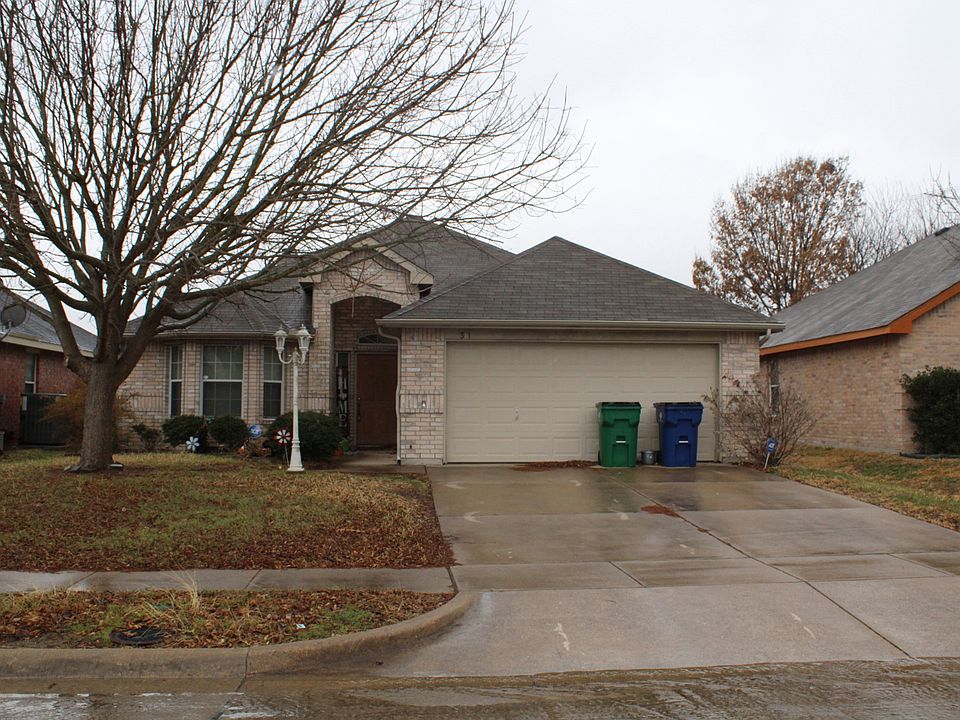 1st image of 311 Leisure Ln