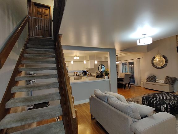 3rd image of 3055 Anton Cir