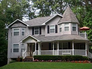 Solitude on 2.5 acres!