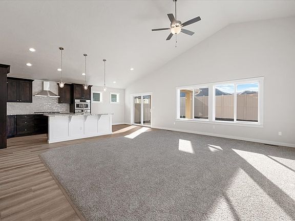 5th image of 2677 Laidlaw Dr
