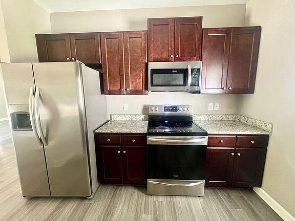 3rd image of 208-222 Washington St #220