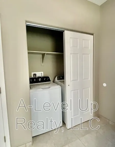 1514 E 28th St #2 — Photo 15