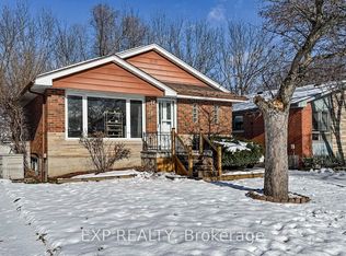 26 Ramsey Cres, Hamilton, ON L8S 2N2