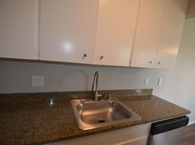 Le Mer Condominiums - Tacoma, WA | Zillow