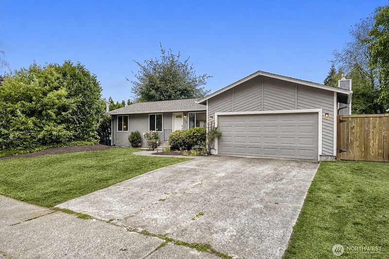 3rd image of 15304 SE 179th Street S