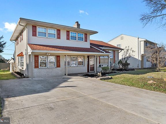 2nd image of 2636 Heritage Farm Dr