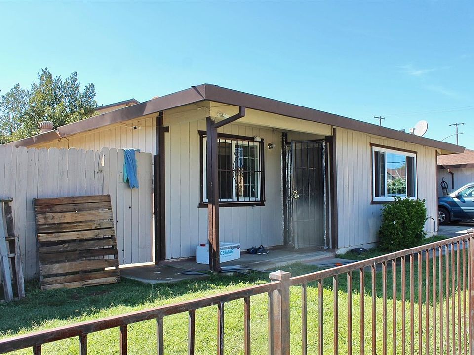 2nd image of 6408 Woodbine Ave
