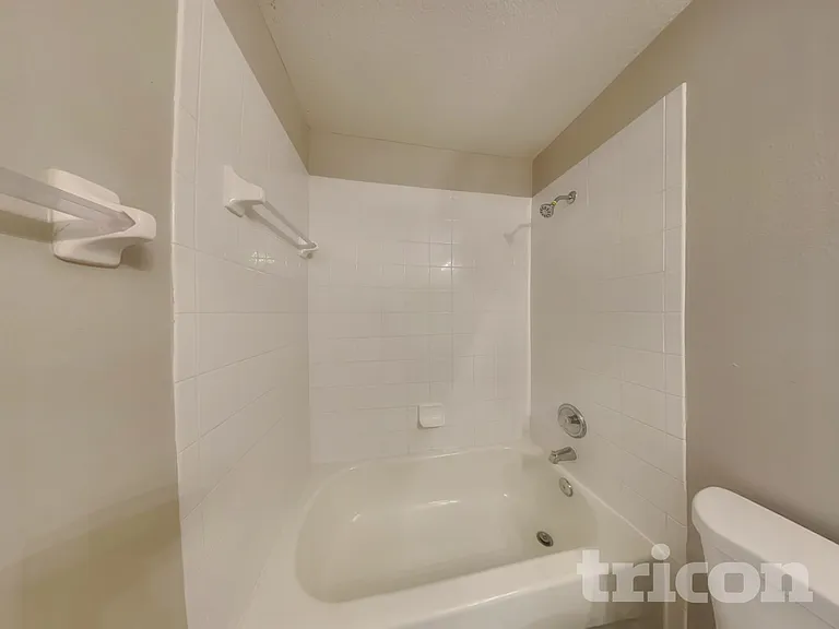 11903 Butler Woods Cir — Photo 18
