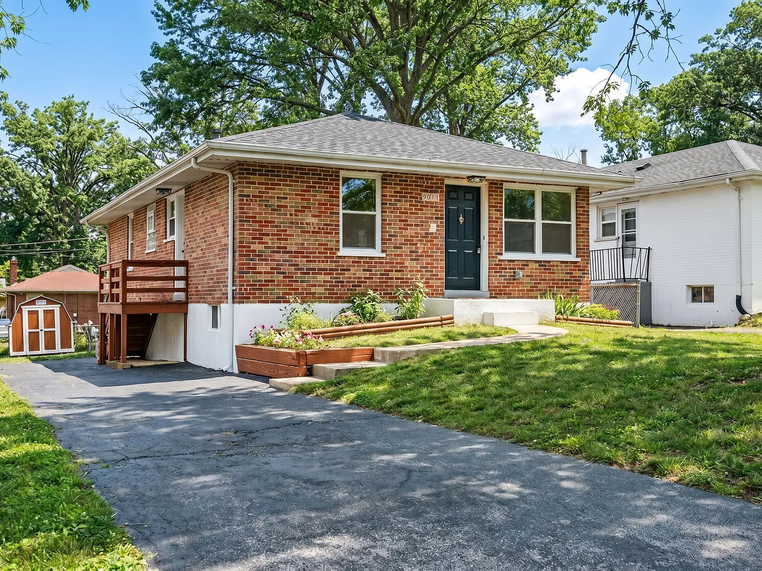 4 bed, 1974 sqft, $4,000 — Photo 2