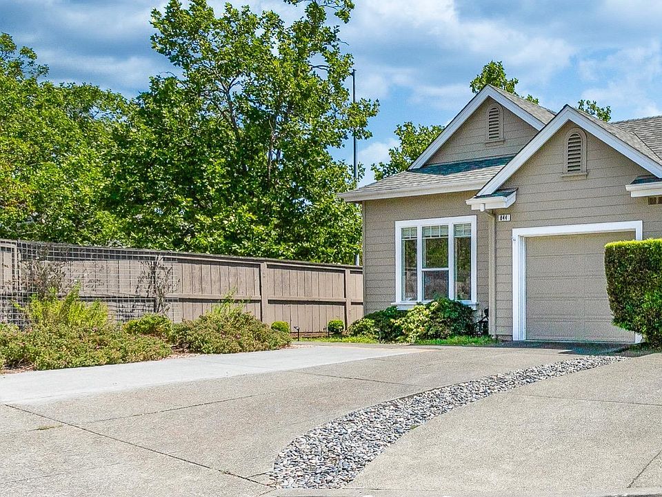 1st image of 844 Peggy Lee Court