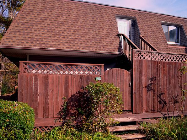 255 Summerwalk Cir