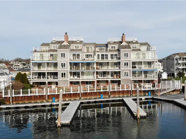 31 Coddington Wharf APT 13, Newport, RI 02840