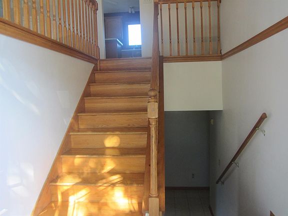 5th image of 1409 Cozy Ln