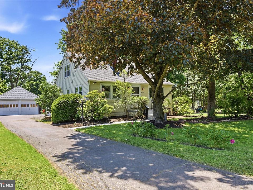 1st image of 2339 E Vine St
