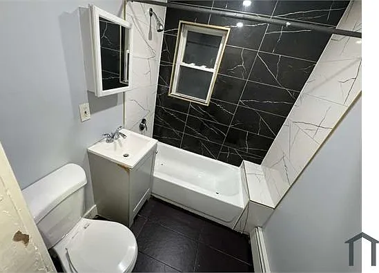 53 Tillinghast St #1L — Photo 2