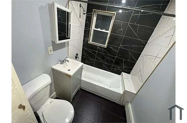 Building Photo - 53 Tillinghast St #1L