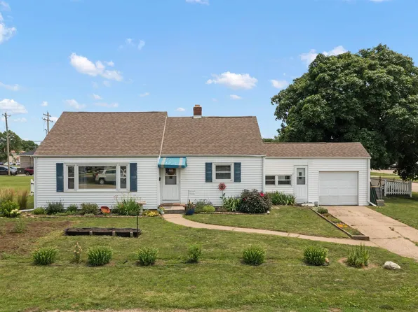 304 N 5th St, Chillicothe, IL 61523