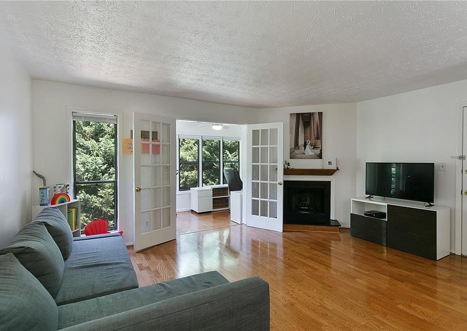 1st image of 510 Summit North Dr NE #510