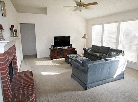 2nd image of 1101 Lake Bluff Dr