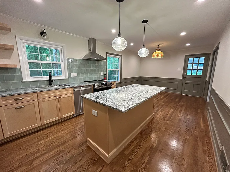 8005 Candlewood Dr — Photo 1