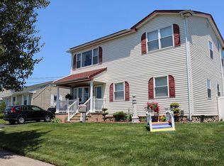 72 Whitman St, Carteret, NJ 07008