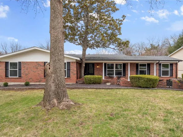 918 Fernview Dr, Saint Louis, MO 63141