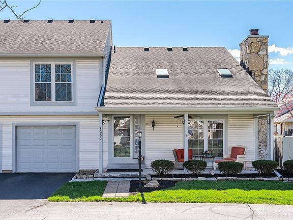 3rd image of 1080 Foxshire Pl